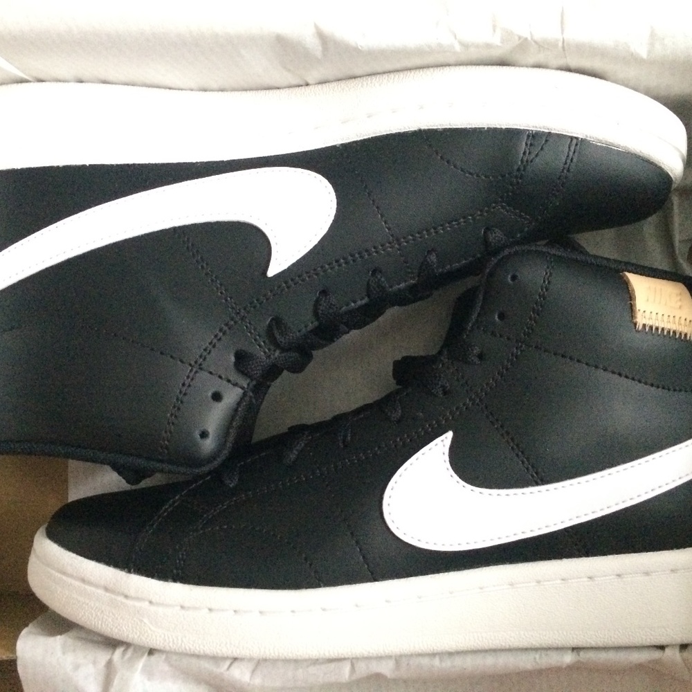 SOLD - NIKE Court Royale Mid 2 - MEN'S SIZE 9 - Picture 1 of 9